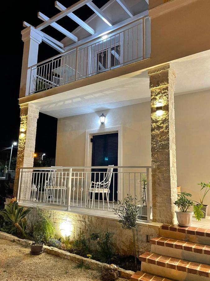 فيلا Tani'S House ساراندا المظهر الخارجي الصورة